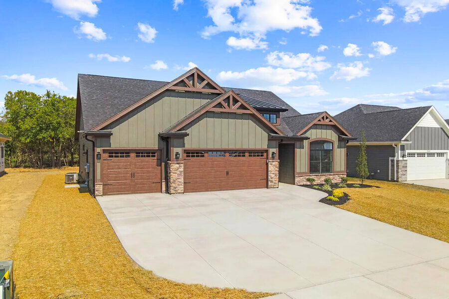 The Appleton model by Maplewood Contractors